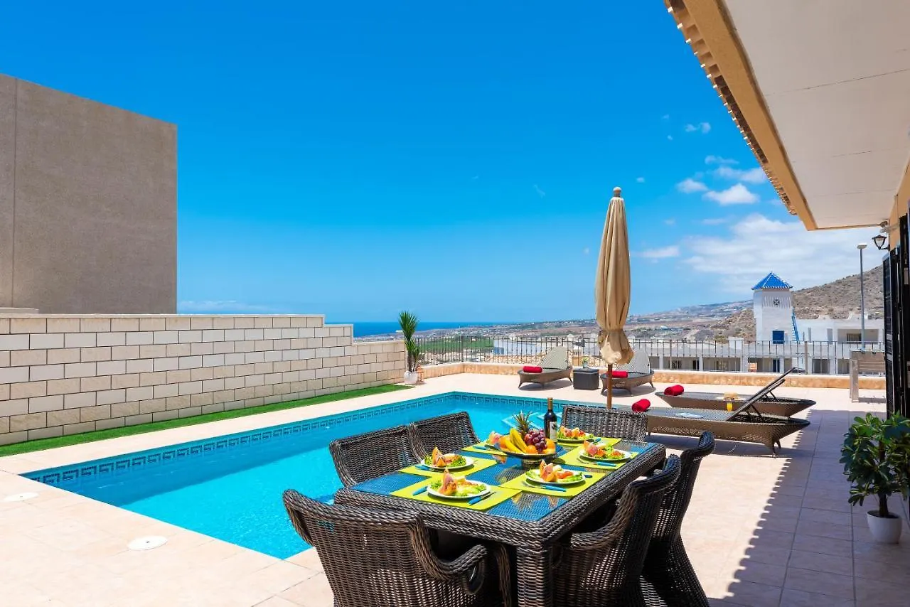Torviscas Sunset Villa 4 Rooms & Private Jacuzzi Costa Adeje   Costa Adeje (Tenerife)