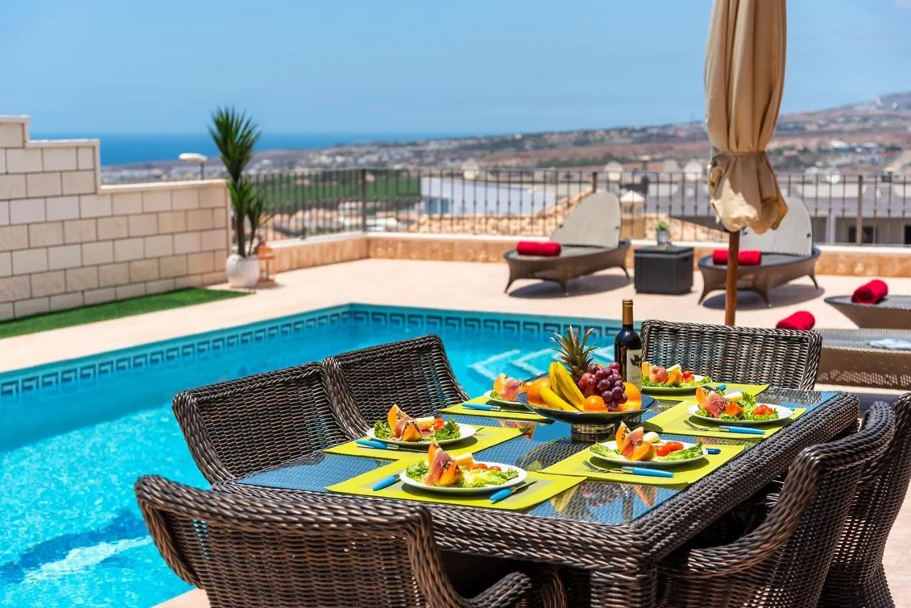 Torviscas Sunset Villa 4 Rooms & Private Jacuzzi Costa Adeje  Costa Adeje (Tenerife)