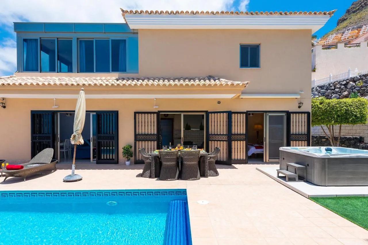 Torviscas Sunset Villa 4 Rooms & Private Jacuzzi Costa Adeje  0*, Costa Adeje (Tenerife)