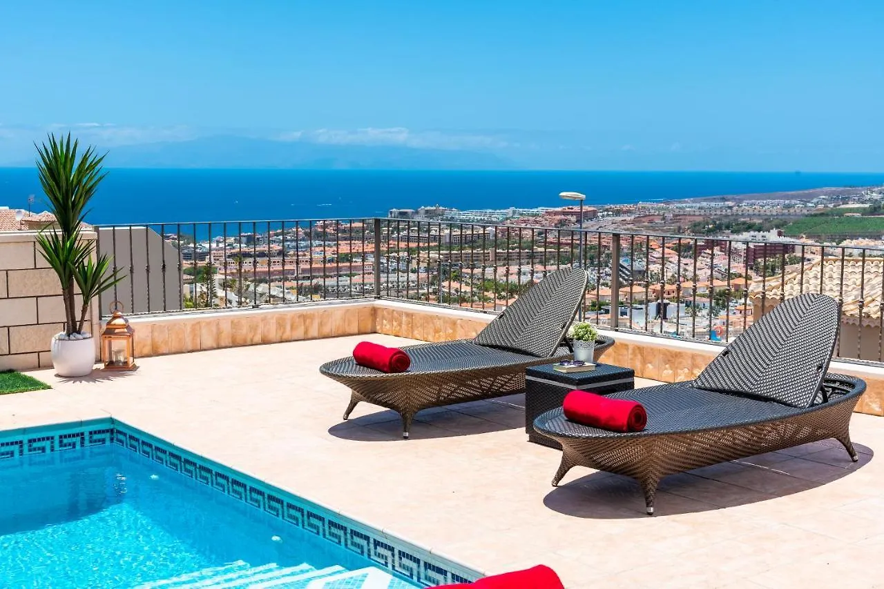 Torviscas Sunset Villa 4 Rooms & Private Jacuzzi Costa Adeje   Costa Adeje (Tenerife)