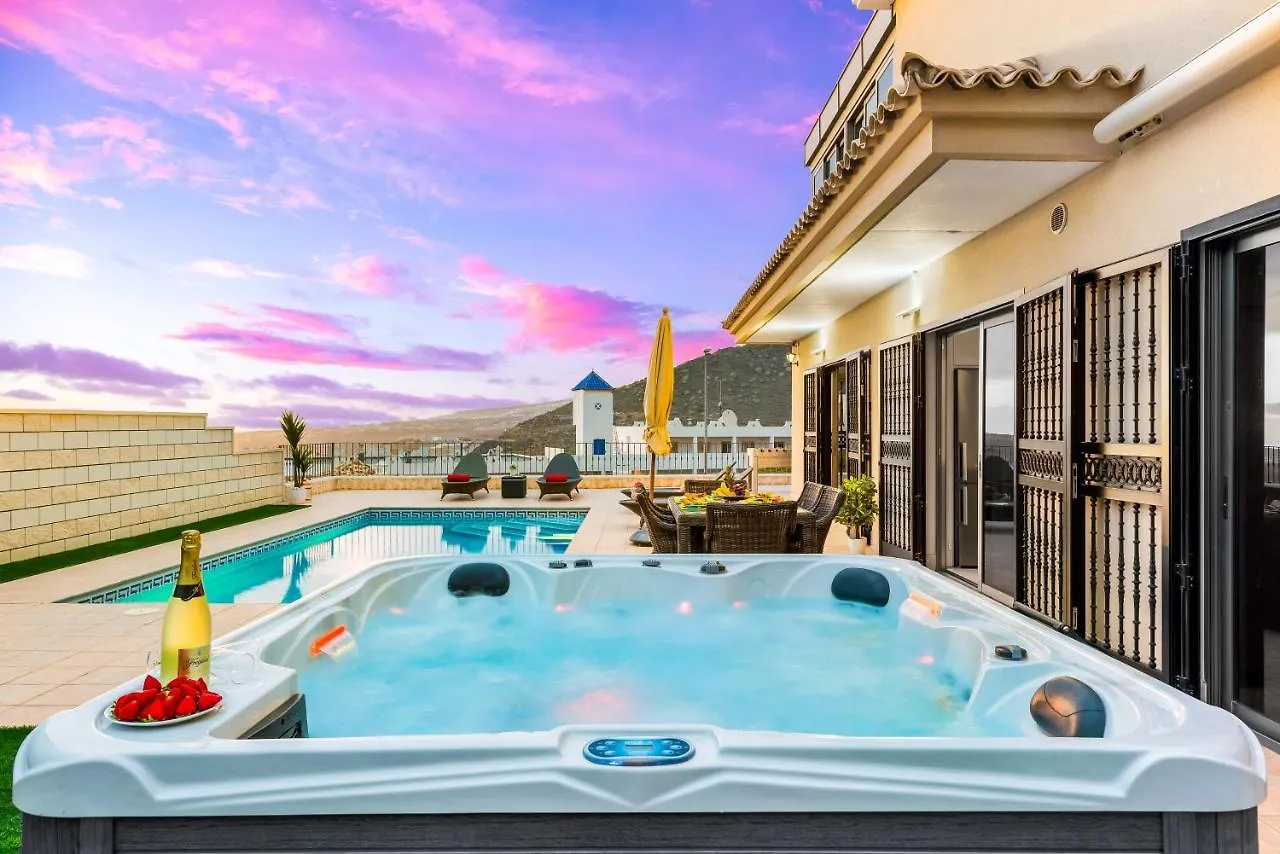 Torviscas Sunset Villa 4 Rooms & Private Jacuzzi Costa Adeje