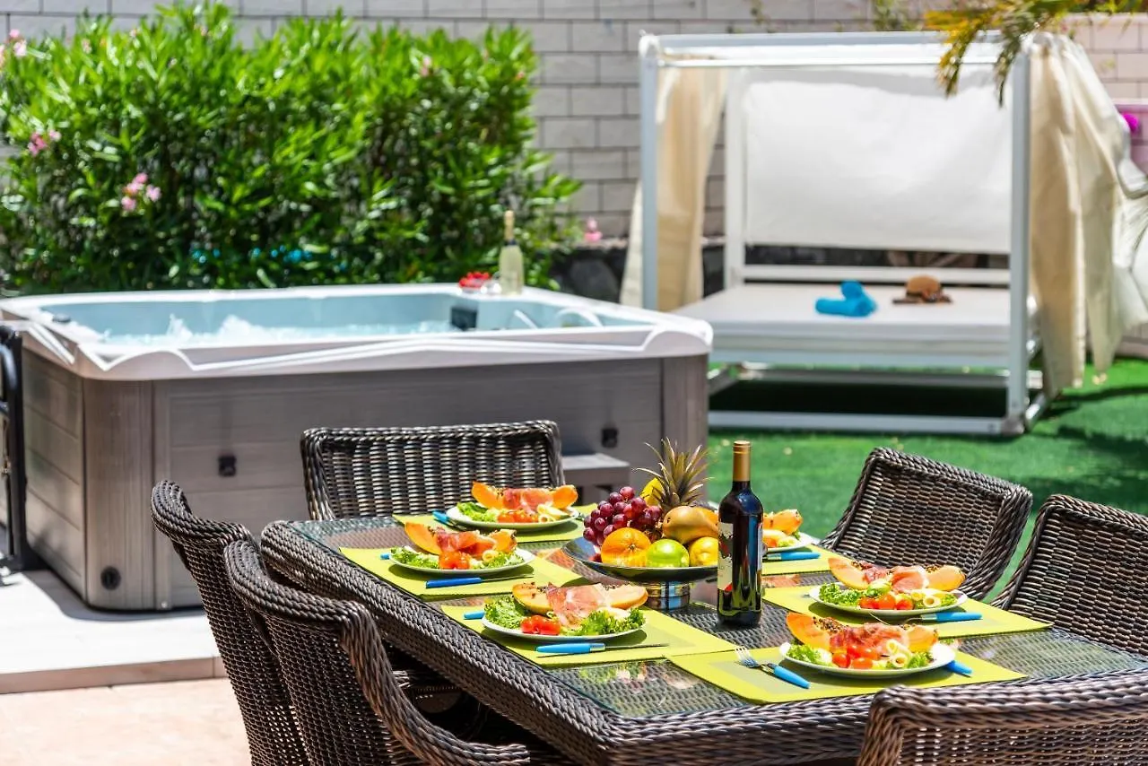 Torviscas Sunset Villa 4 Rooms & Private Jacuzzi Costa Adeje