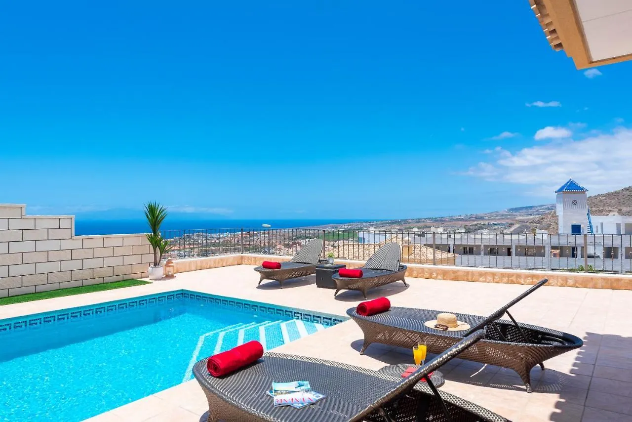 Torviscas Sunset Villa 4 Rooms & Private Jacuzzi Costa Adeje  0*, Costa Adeje (Tenerife)