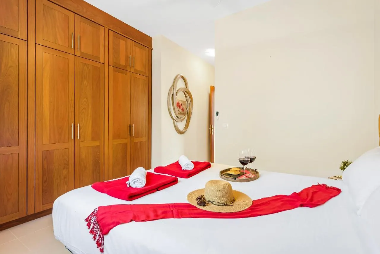 Torviscas Sunset Villa 4 Rooms & Private Jacuzzi Costa Adeje  0*, Costa Adeje (Tenerife)