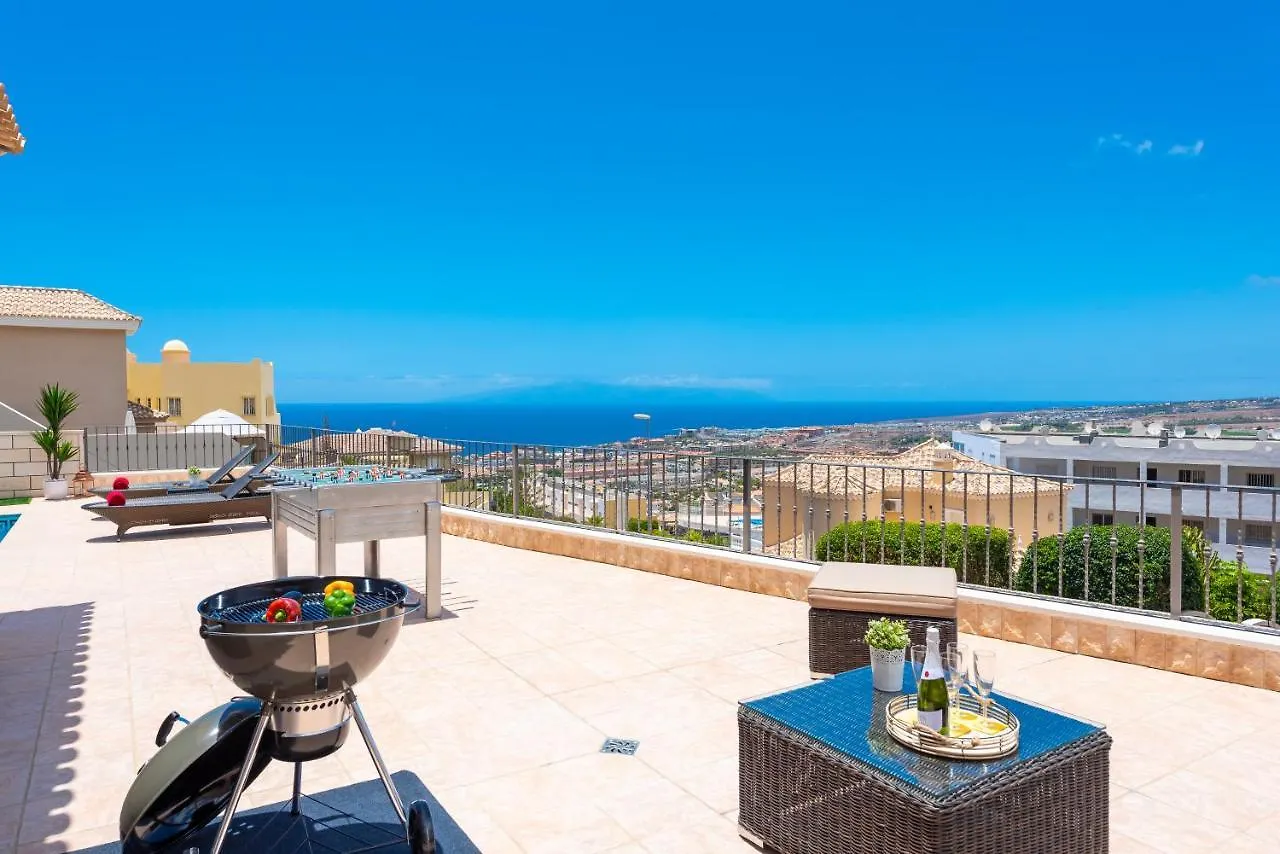 Torviscas Sunset Villa 4 Rooms & Private Jacuzzi Costa Adeje  0*, Costa Adeje (Tenerife) Španělsko