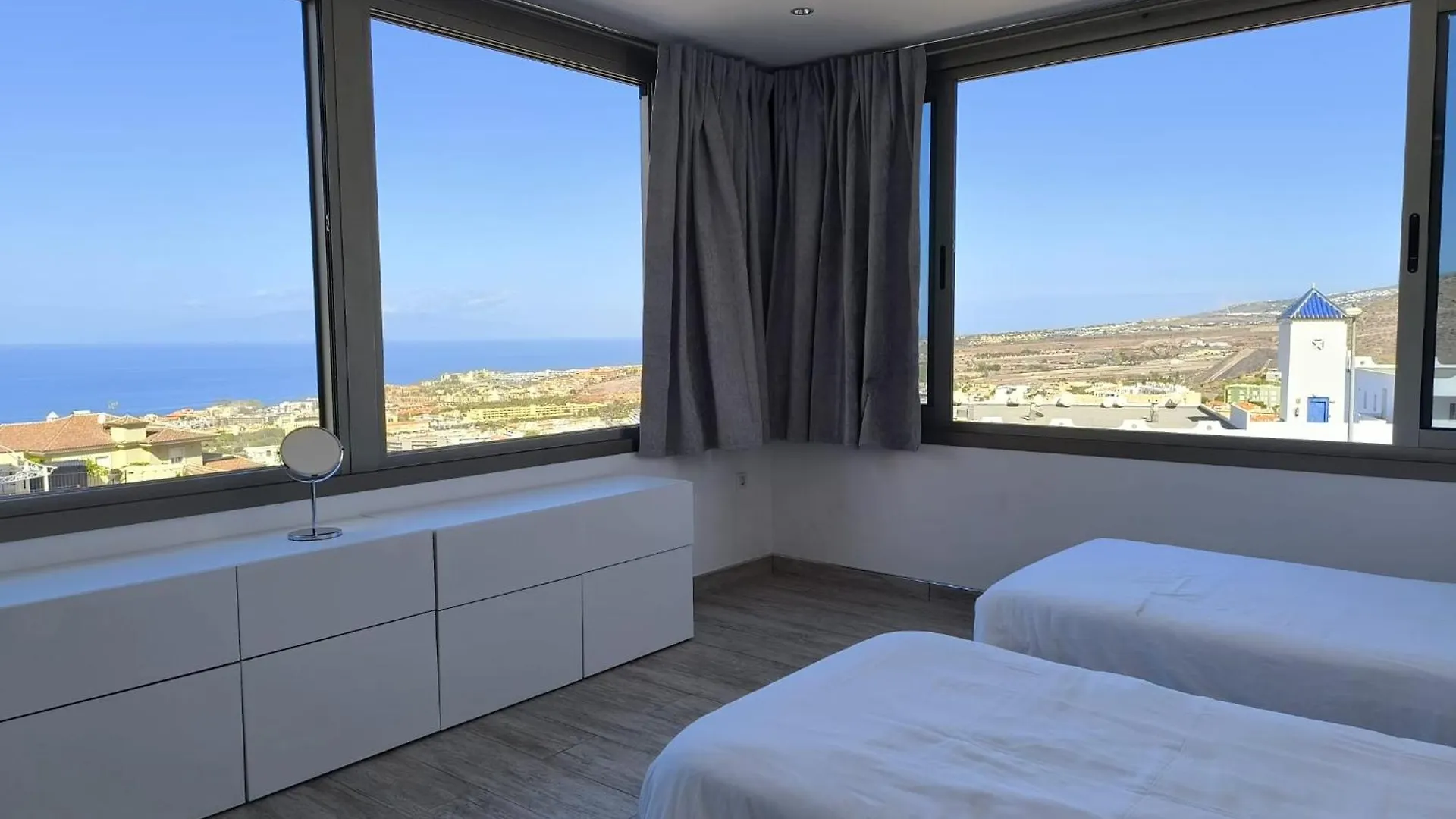 Torviscas Sunset Villa 4 Rooms & Private Jacuzzi Costa Adeje